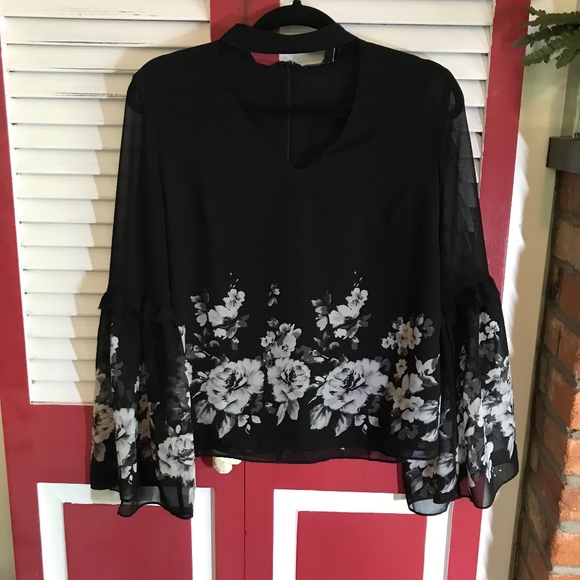 White House Black Market Tops - WHBM Blouse